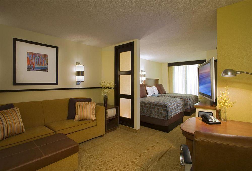 Hyatt Place Dallas/Плейно Екстер'єр фото